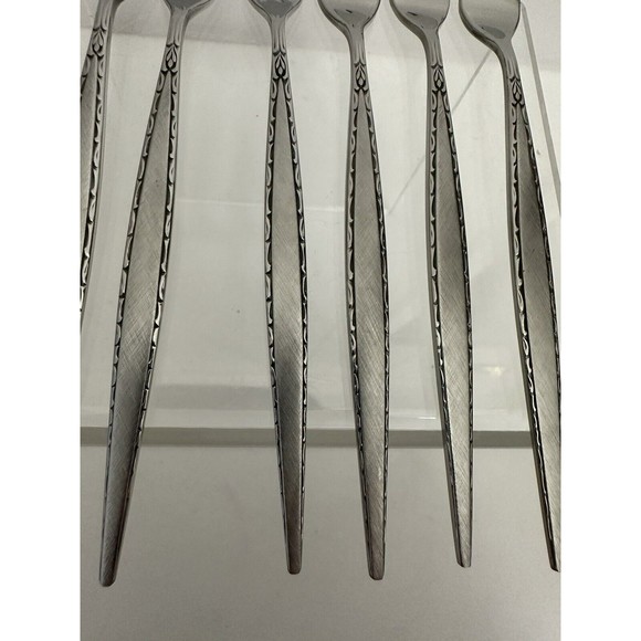 6 Oneida Community Stainless VENETIAN Cocktail Seafood Pickle Fork 6 1/8" - Picture 2 of 4